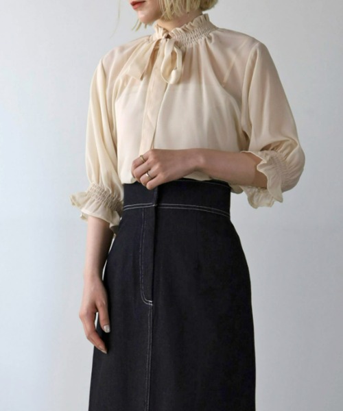 UNFIELD（アンフィールド）の「【UNFIELD】前後２Wayハイネックシャーリングシアーブラウス（シャツ/ブラウス・レディース・ブラック/オフホワイト/グレイッシュベージュ・FREE）」の6枚目の写真