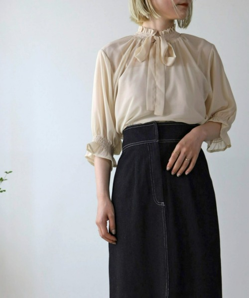 UNFIELD（アンフィールド）の「【UNFIELD】前後２Wayハイネックシャーリングシアーブラウス（シャツ/ブラウス・レディース・ブラック/オフホワイト/グレイッシュベージュ・FREE）」の7枚目の写真