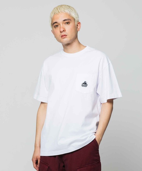 XLARGE（エクストララージ）の「MINI SLANTED OG LOGO S/S POCKET TEE（Tシャツ/カットソー・メンズ・グリーン/ブラック/ホワイト/パープル・XL/L/S/M）」の2枚目の写真