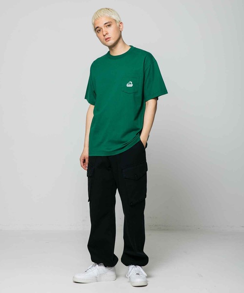 XLARGE（エクストララージ）の「MINI SLANTED OG LOGO S/S POCKET TEE（Tシャツ/カットソー・メンズ・グリーン/ブラック/ホワイト/パープル・XL/L/S/M）」の16枚目の写真