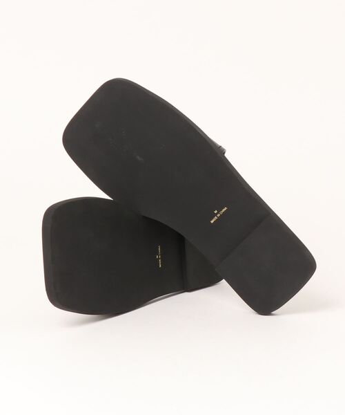 TRUNC（トランクエイティーエイト）の「Synthetic Leather Flat Sandal（サンダル・レディース・アイボリー/ブラック・LARGE/MEDIUM/SMALL）」の16枚目の写真