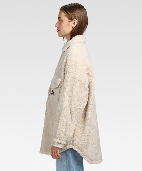 tommy jeans（トミー ジーンズ）の「シェルパオーバーサイズジャケット（ブルゾン・レディース・ブラック/グリーン/ベージュ・X-SMALL/MEDIUM/LARGE/SMALL）」の13枚目の写真