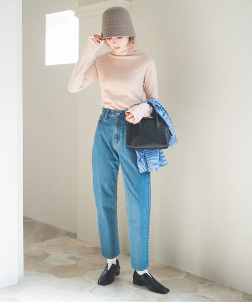 ANGIE（アンジー）の「タートルネックニット（ニット/セーター・レディース・ブラック/パープル/ライム/オレンジ/グリーン/アイボリー/ホワイト系その他/杢グレー/ライトベージュ/ライトパープル/グリーン系その他・MEDIUM/LARGE）」の13枚目の写真