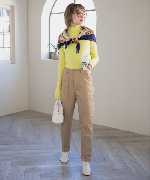 ANGIE（アンジー）の「タートルネックニット（ニット/セーター・レディース・ブラック/パープル/ライム/オレンジ/グリーン/アイボリー/ホワイト系その他/杢グレー/ライトベージュ/ライトパープル/グリーン系その他・MEDIUM/LARGE）」の14枚目の写真