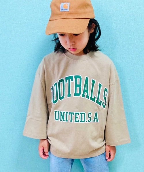 THE CASUAL(カジュアル)の「【USコットン100%】プリント長袖Tシャツ(Tシャツ/カットソー・キッズ・ブラック/ブラウン/チャコール/グレー系/オフホワイト/ダークグリーン/ベージュ系/ベージュ/ブルー/ネイビー/杢グレー/ダークグリーン系・120cm/140cm/160cm/110cm/130cm/150cm)」の1枚目の写真
