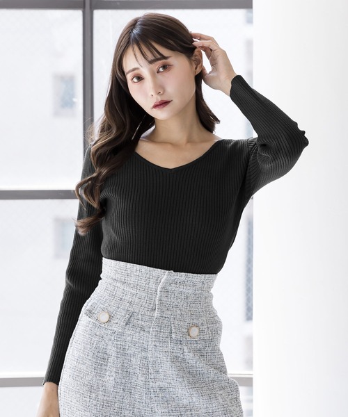 Julia Boutique(ジュリアブティック)の「前後2WAYネックパーソナルカラーリブニットトップス/22613(ニット/セーター・レディース・ブラック/ブルー/ピンク/チャコール/パープル/アイボリー/ブラウン/ライトピンク/ライトブルー/オレンジ/ネイビー/ボルドー/イエロー/パープル系/ベージュ/グリーン・ONE)」の3枚目の写真