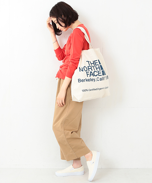 BEAMS BOY（ビームスボーイ）の「THE NORTH FACE / ORGANIC COTTON TOTE（トートバッグ・レディース・グリーン/ブルー・ONE SIZE）」の9枚目の写真