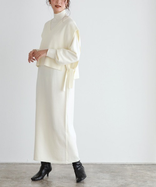 Vネックベスト×ワンピースセットアップ