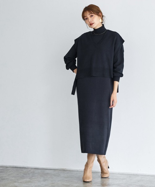 Vネックベスト×ワンピースセットアップ