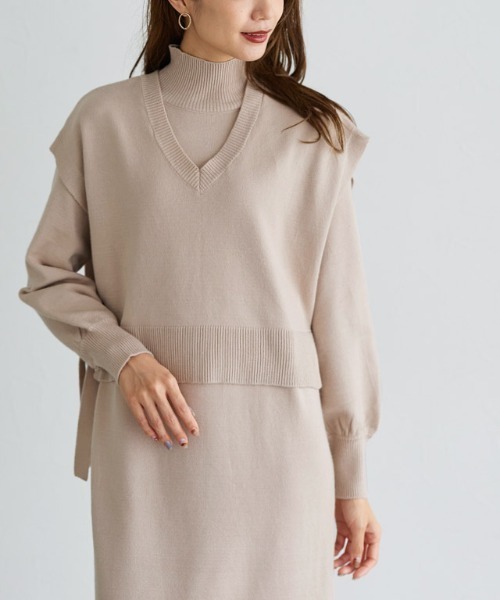 Vネックベスト×ワンピースセットアップ