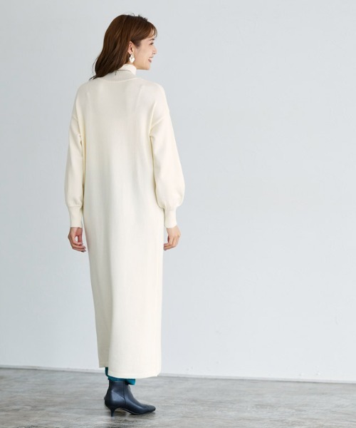 Vネックベスト×ワンピースセットアップ