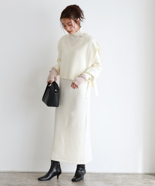 Vネックベスト×ワンピースセットアップ