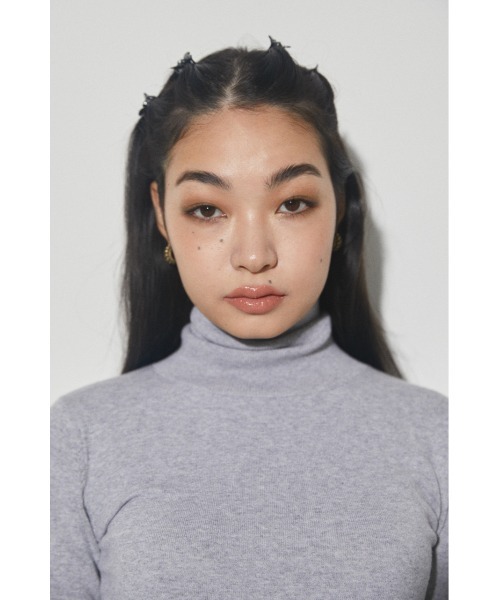 LAGUA GEM（ラグアジェム）の「GATHER TURTLENECK KNIT タートルネックニット（ニット/セーター・レディース・ブルー/ブラック/グレー・FREE）」の8枚目の写真