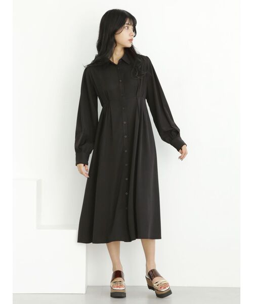 MURUA（ムルーア）の「ウエストタックシャツワンピース（ワンピース・レディース・ブラック/ブルー/ベージュ・FREE）」の7枚目の写真