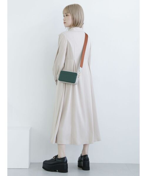 MURUA（ムルーア）の「ウエストタックシャツワンピース（ワンピース・レディース・ブラック/ブルー/ベージュ・FREE）」の12枚目の写真