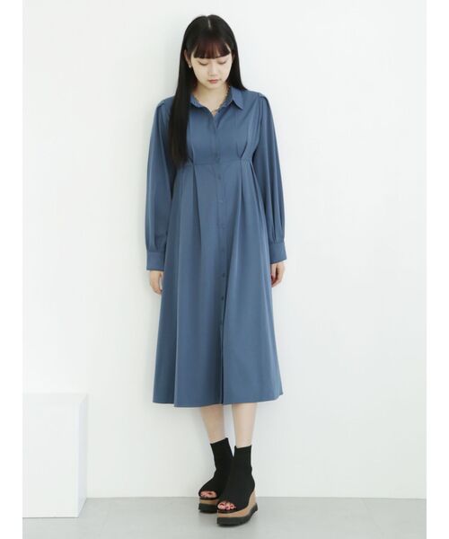 MURUA（ムルーア）の「ウエストタックシャツワンピース（ワンピース・レディース・ブラック/ブルー/ベージュ・FREE）」の14枚目の写真