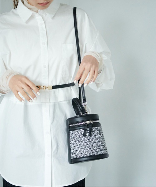 FREE'S MART（フリーズマート）の「◆バニティバッグ（ショルダーバッグ・レディース・ベージュ/ブラック/グレー・ﾌﾘ-）」の5枚目の写真