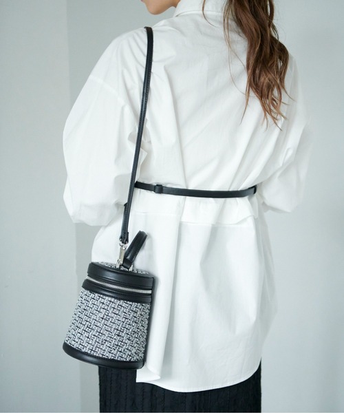 FREE'S MART（フリーズマート）の「◆バニティバッグ（ショルダーバッグ・レディース・ベージュ/ブラック/グレー・ﾌﾘ-）」の6枚目の写真