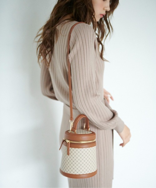 FREE'S MART（フリーズマート）の「◆バニティバッグ（ショルダーバッグ・レディース・ベージュ/ブラック/グレー・ﾌﾘ-）」の15枚目の写真