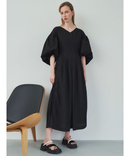 ELENDEEK（エレンディーク）の「アクセントパイピングワンピース（ワンピース・レディース・ブラック/オレンジ/ラベンダー・01/02）」の19枚目の写真