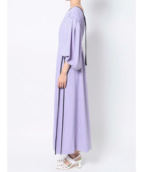 ELENDEEK（エレンディーク）の「アクセントパイピングワンピース（ワンピース・レディース・ブラック/オレンジ/ラベンダー・01/02）」の5枚目の写真