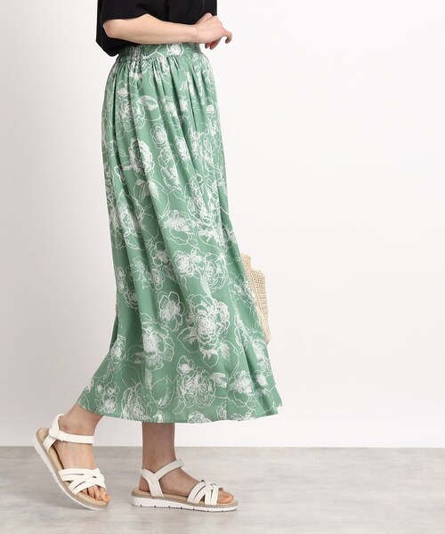 DRESKIP（ドレスキップ）の「◆線画フラワー柄ボリュームギャザースカート（スカート・レディース・ホワイト系3/ライトグリーン系/ネイビー系・02/03/04）」の11枚目の写真