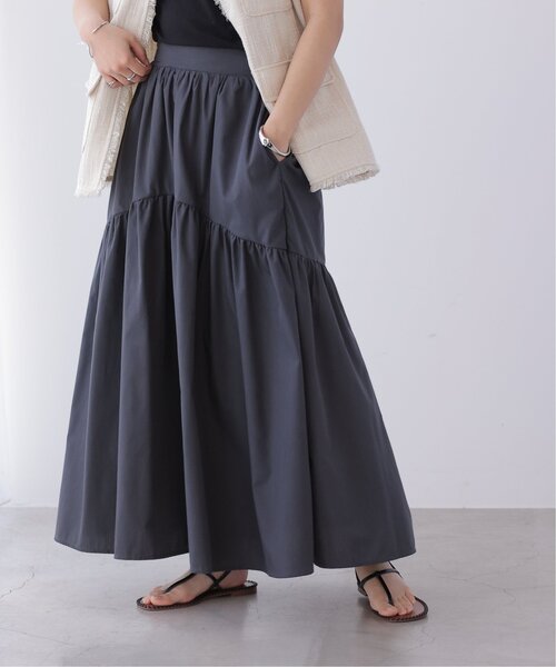 frames RAY CASSIN（フレームスレイカズン）の「ラウンドティアードスカート（スカート・レディース・グレイッシュベージュ/カーキ/レッド/ホワイト/スミクロ/ブルー・FREE）」の20枚目の写真