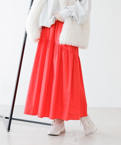 frames RAY CASSIN（フレームスレイカズン）の「ラウンドティアードスカート（スカート・レディース・グレイッシュベージュ/カーキ/レッド/ホワイト/スミクロ/ブルー・FREE）」の6枚目の写真