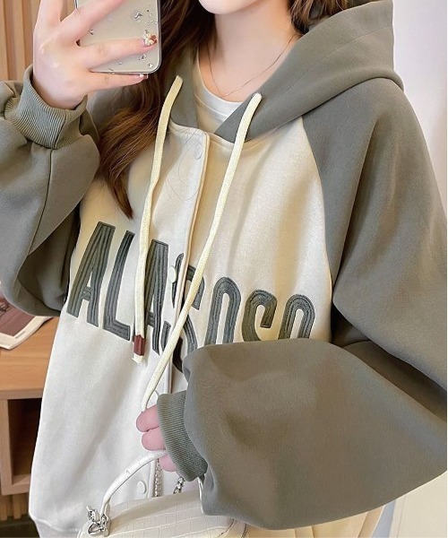 RUUX(ルーフ)の「オーバーサイズ スタジャン(その他アウター・レディース・カーキ/ネイビー/ブラウン・XL/L/M)」の3枚目の写真