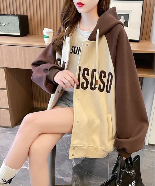 RUUX(ルーフ)の「オーバーサイズ スタジャン(その他アウター・レディース・カーキ/ネイビー/ブラウン・XL/L/M)」の5枚目の写真