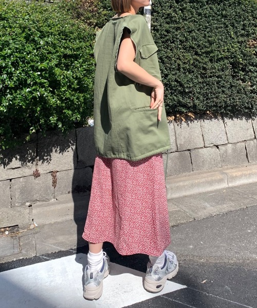 SHAGGIE(シャギー)の「【スリット入り】レオパードバックレースアップキャミロングワンピ(ワンピース・レディース・ブラック/レッド/ライトグリーン・FREE)」の5枚目の写真