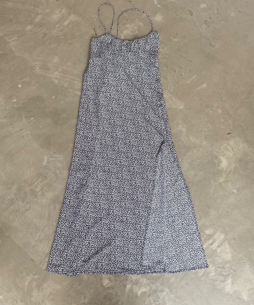 SHAGGIE(シャギー)の「【スリット入り】レオパードバックレースアップキャミロングワンピ(ワンピース・レディース・ブラック/レッド/ライトグリーン・FREE)」の4枚目の写真