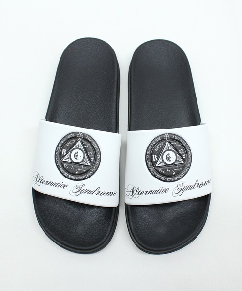 RNA(アールエヌエー)の「E4908 ロゴ&キャラシャワーサンダル(サンダル・レディース・ホワイト/ブラック/ブルー・SMALL/MEDIUM)」の5枚目の写真