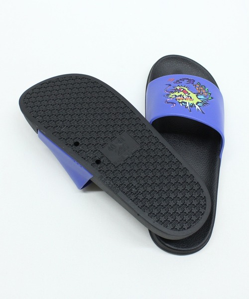 RNA(アールエヌエー)の「E4908 ロゴ&キャラシャワーサンダル(サンダル・レディース・ホワイト/ブラック/ブルー・SMALL/MEDIUM)」の15枚目の写真