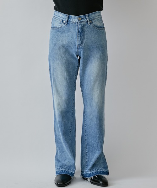 Lui's(ルイス)の「スリットセミフレアデニム(デニムパンツ・メンズ・ブラック/インディゴブルー/ライトブラック・28/30/32)」の12枚目の写真