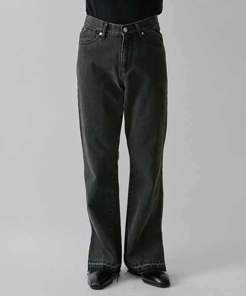 Lui's(ルイス)の「スリットセミフレアデニム(デニムパンツ・メンズ・ブラック/インディゴブルー/ライトブラック・28/30/32)」の16枚目の写真