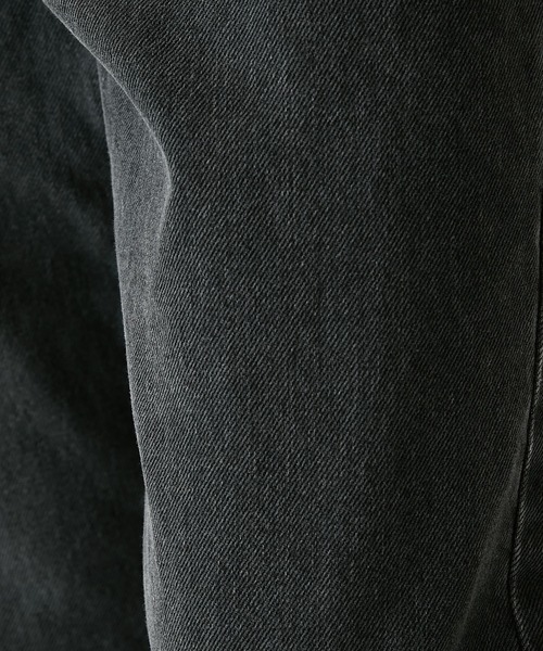 Lui's(ルイス)の「スリットセミフレアデニム(デニムパンツ・メンズ・ブラック/インディゴブルー/ライトブラック・28/30/32)」の11枚目の写真