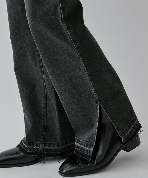 Lui's(ルイス)の「スリットセミフレアデニム(デニムパンツ・メンズ・ブラック/インディゴブルー/ライトブラック・28/30/32)」の22枚目の写真
