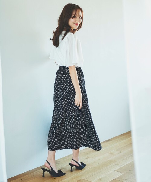 Feroux(フェルゥ)の「エンボスドット スカート(スカート・レディース・ブラック系1・2/1)」の7枚目の写真