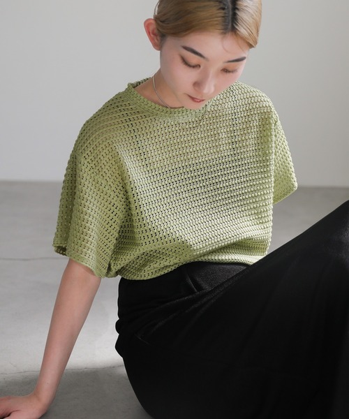 select MOCA(セレクトモカ)の「ドロップショルダーハーフスリーブメッシュトップス(Tシャツ/カットソー・レディース・アイボリー/ブラック/グリーン・FREE)」の3枚目の写真
