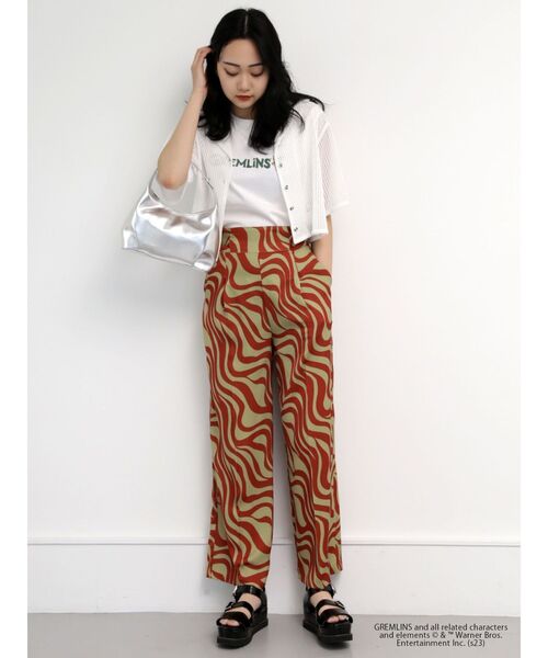 MURUA（ムルーア）の「【GREMLiNS】ロゴプリントタンク（タンクトップ・レディース・ホワイト/ブラック・FREE）」の14枚目の写真