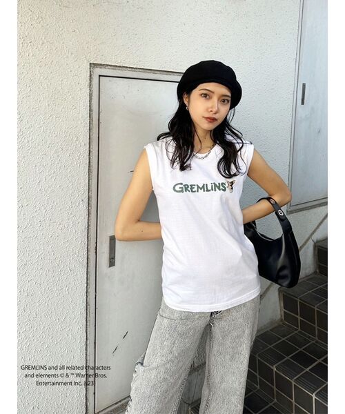 MURUA（ムルーア）の「【GREMLiNS】ロゴプリントタンク（タンクトップ・レディース・ホワイト/ブラック・FREE）」の5枚目の写真