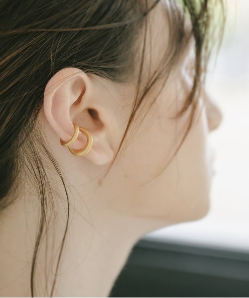 Ops.（オプス）の「イヤーカフ ゴールド シルバー925 金属アレルギー対応 ノンホールピアス【RHENE レーネ】（イヤーカフ・レディース・イエローゴールド/シルバー/ゴールド系その他・ONE SIZE）」の3枚目の写真