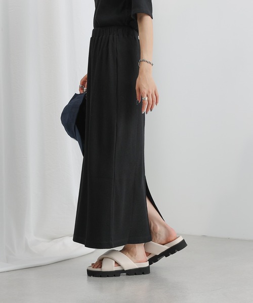 COLONY 2139（コロニートゥーワンスリーナイン）の「リブIラインスカート（スカート・レディース・ブラック/アイボリー/ブルー/ライム・SMALL/MEDIUM）」の17枚目の写真