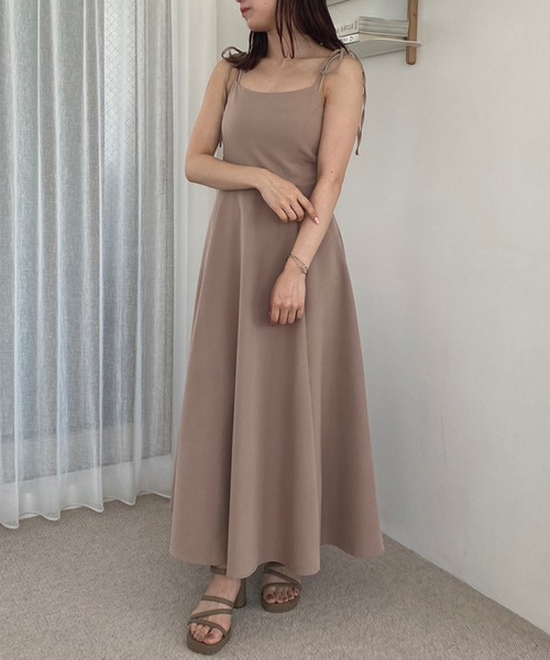 one after another NICE CLAUP（ワンアフターアナザーナイスクラップ）の「【S/M/Lサイズ】バックレースアップフレアキャミワンピース（ワンピース・レディース・ブラウン/ベージュ/ネイビー・SMALL/MEDIUM/LARGE）」の4枚目の写真