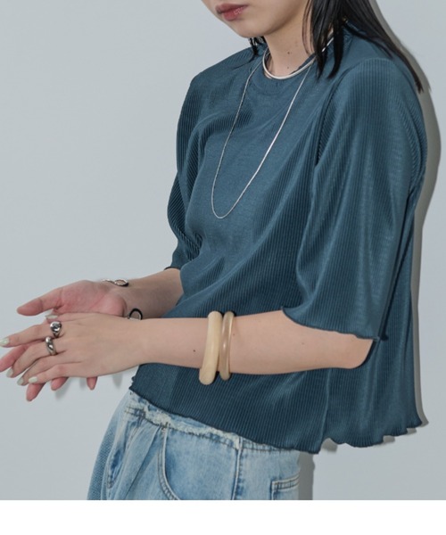 Aunt Marie's(アントマリーズ)の「ハーフスリーブミニプリーツクロップドトップス(Tシャツ/カットソー・レディース・ホワイト/グリーン/ブラック/チャコールグレー・FREE)」の4枚目の写真
