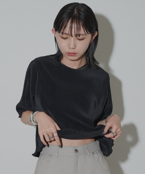 Aunt Marie's(アントマリーズ)の「ハーフスリーブミニプリーツクロップドトップス(Tシャツ/カットソー・レディース・ホワイト/グリーン/ブラック/チャコールグレー・FREE)」の13枚目の写真