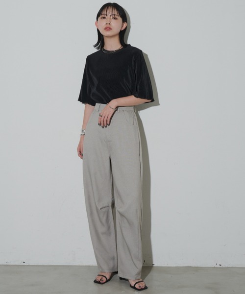Aunt Marie's(アントマリーズ)の「ハーフスリーブミニプリーツクロップドトップス(Tシャツ/カットソー・レディース・ホワイト/グリーン/ブラック/チャコールグレー・FREE)」の12枚目の写真