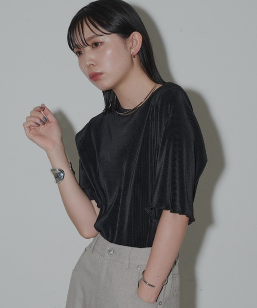 Aunt Marie's(アントマリーズ)の「ハーフスリーブミニプリーツクロップドトップス(Tシャツ/カットソー・レディース・ホワイト/グリーン/ブラック/チャコールグレー・FREE)」の6枚目の写真