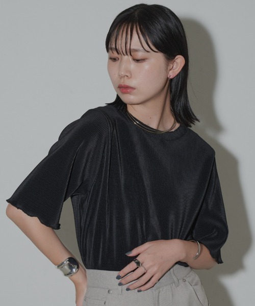 Aunt Marie's(アントマリーズ)の「ハーフスリーブミニプリーツクロップドトップス(Tシャツ/カットソー・レディース・ホワイト/グリーン/ブラック/チャコールグレー・FREE)」の5枚目の写真